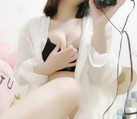 斗鱼娇娇沈梦逸火爆身材直播1V100M稀缺