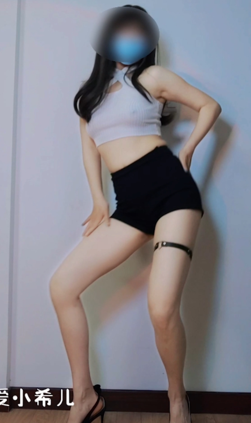 推特小希儿热舞14部2.45G太火辣