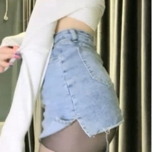 抖音小妲己野尤视频合集50部13.5G太丰满了