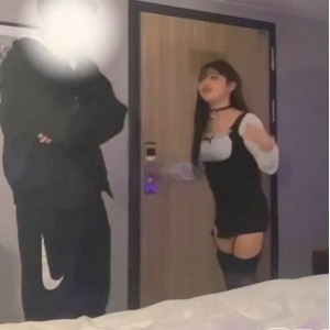 Blondelashes19伪娘直男约会合集16g56v优质资源