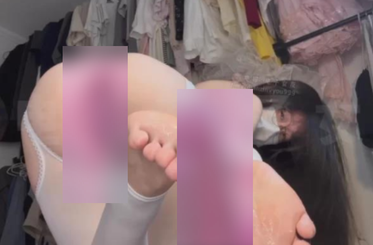 醋溜老师优质福利最新合集14.4G52部推特爆火