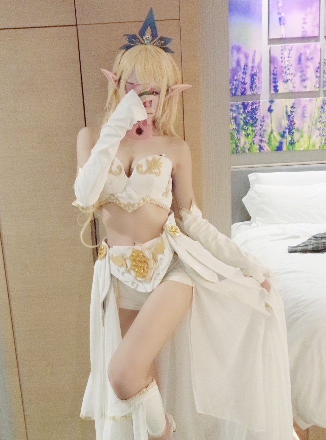 腐团儿斗鱼顶级COS诱惑版36部3.24G精品合辑