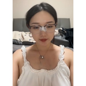 妹子叭嗦INS眼镜御姐合集57部48.6G太骚气