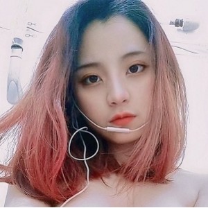 丰满优米琳火辣视频合集50G推特100部