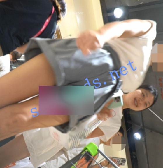 空城原创蓝裙逛超市超短裤小姐姐视频536M真人真摄