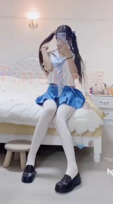 又又又又鸭neko酱福利合集54部6.7G身形娇小