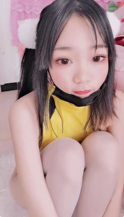 微博云云吖私拍作品精品合集14.4G优质肉感