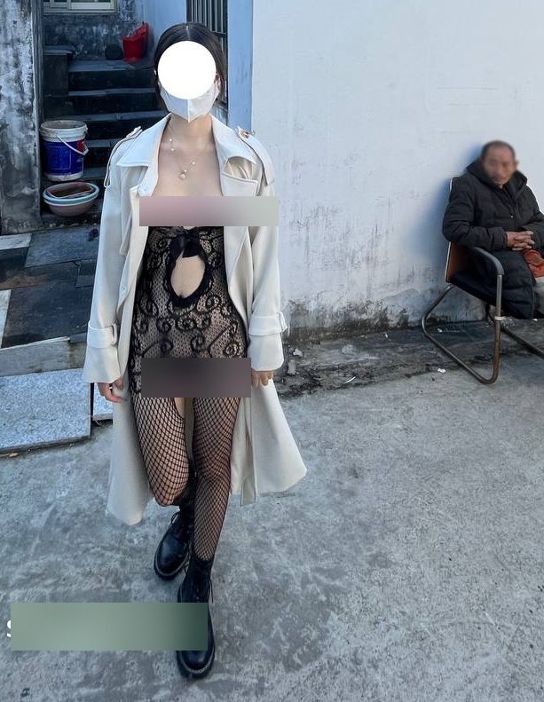 INS哪吒爱展示私房合集100V3.62G蜜桃臀太顶了