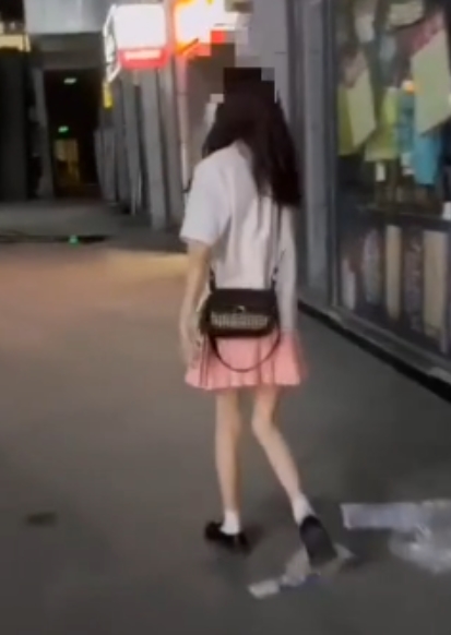 海角李娜劲爆视频合集93部13.4G震撼上架