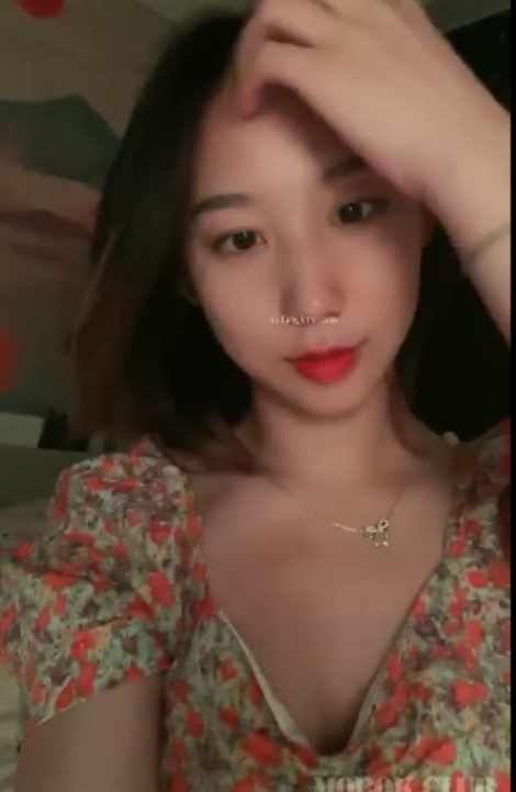 糖糖推特私密视频1v850m清纯学妹闺房撩叔叔