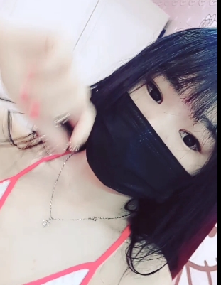 抖音紫米粥00后大队长热舞合集54部2.7G太顶了