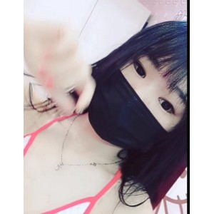 抖音紫米粥00后大队长热舞合集54部2.7G太顶了