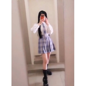 抖音紫米粥00后大队长热舞合集54部2.7G太顶了