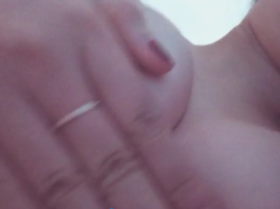 TG小野猫私密视频28部200MB青涩诱人