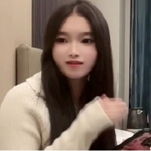 兼职学妹蜜桃臀网红脸视频36部501M优质臀浪