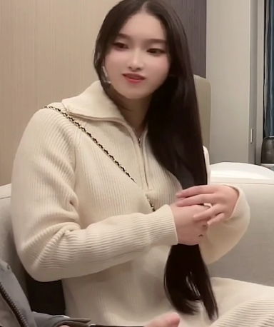 兼职学妹蜜桃臀网红脸视频36部501M优质臀浪