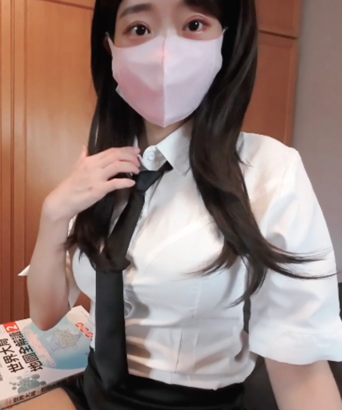 瑜伽女神SSR桃子私教课121部23.8G流汗教学