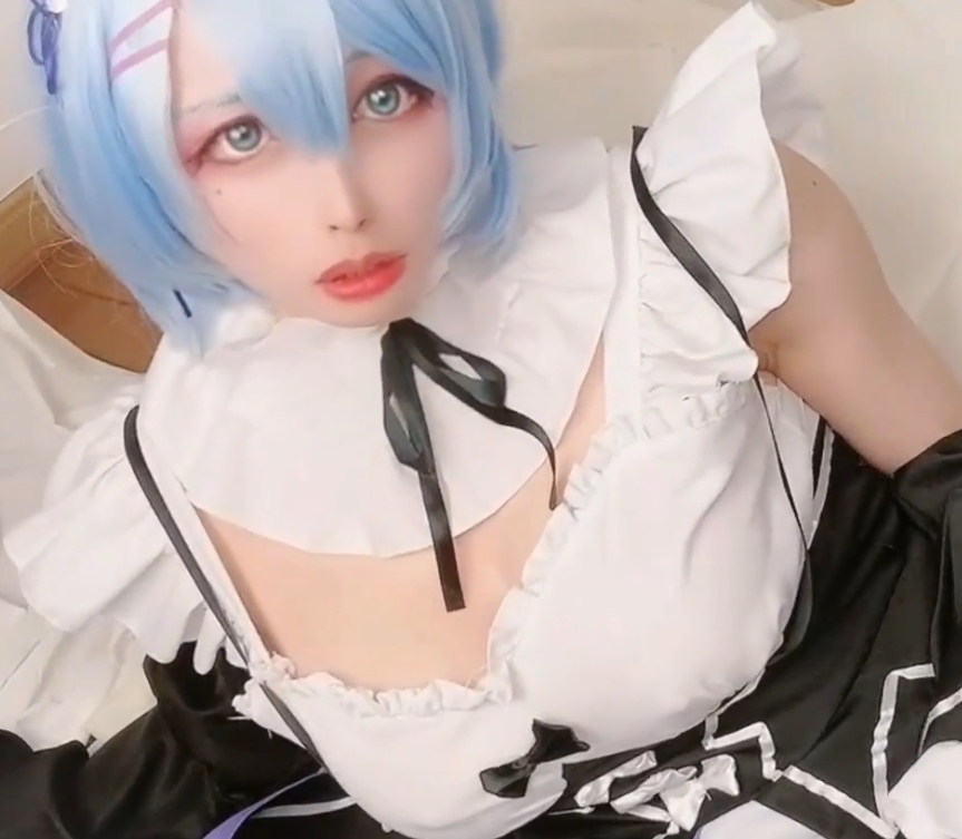 推特伪娘momo合集30部cosplay视频1.3G优质妖娆