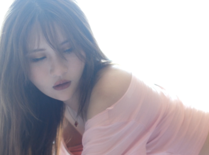 尤蜜荟葛征热舞表演17套23G车灯晃眼