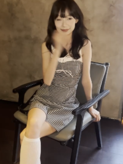 太诱人清纯大学生互动泄密合集14部706M原档泄密