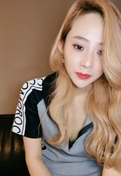 推特大波浪黄露露私拍特辑150部98G超润