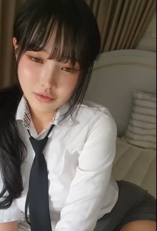 直播女神leeaeae123经验丰富嘴艺合集3GB