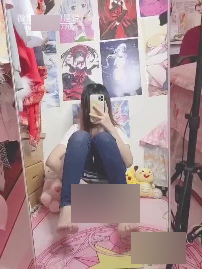 推特77绝密定制视频6部2.6G飞机场福利