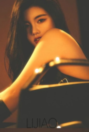 微密圈娜露私房作品51套31V671M蜜桃弧线