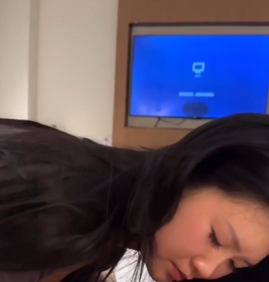 16.7G优质反差婊推特合集50余部