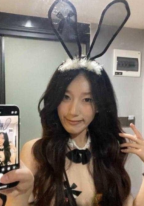 16.7G优质反差婊推特合集50余部