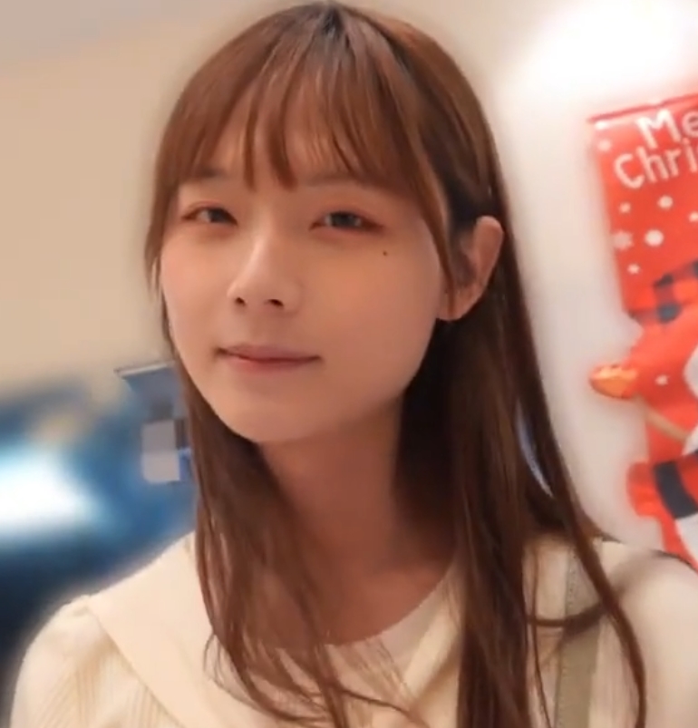 劲爆圣诞女装伪娘筱鈞1部共享站756MB诱惑