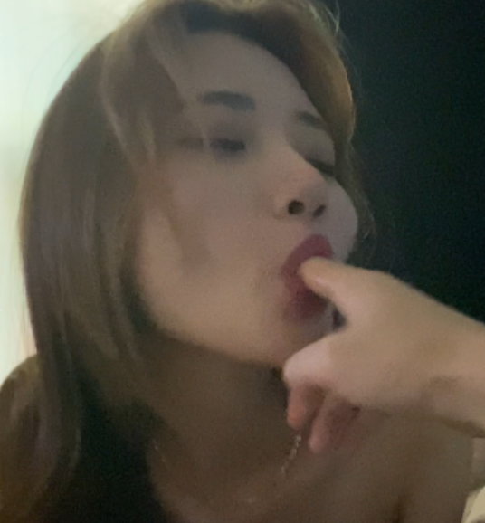 推特49.1G南韩情侣劲爆自拍合集600部