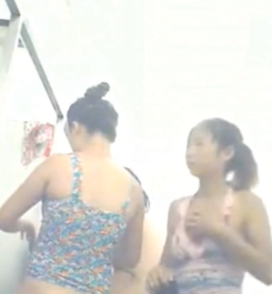 闺蜜宿舍拍摄视频137v37g合集劲爆