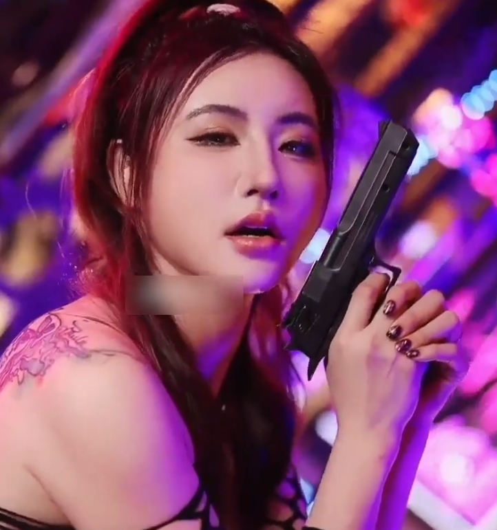 推特费爵娜搜查官剧情演绎1V1.74G超清