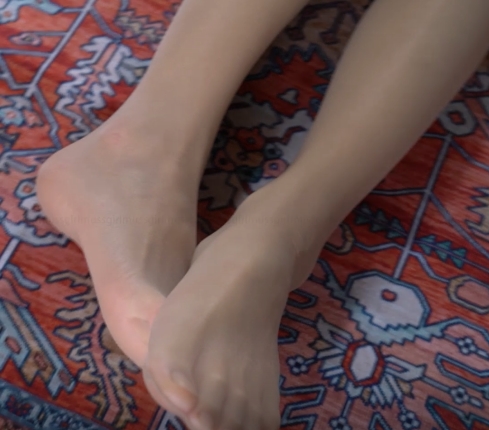 慕丝女郎白雪公主JK女仆秀1V1.29G优质珍藏