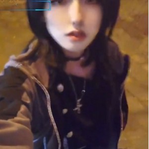 推特李露超带感伪娘视频6部2.5G绝美变装