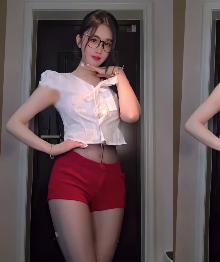 深夜鉴赏轩子巨2兔艺术家全见版15部1.5G从容释放