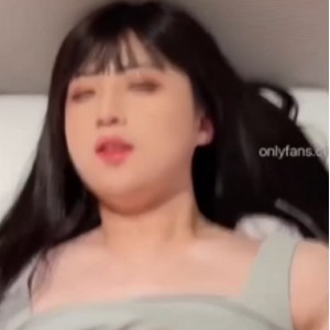 OF小薰伪娘表演70G超值88部合集热辣放送