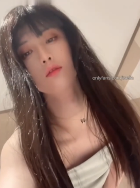 OF小薰伪娘表演70G超值88部合集热辣放送