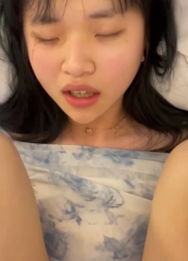 小仙女情侣私拍视频推特点评1部309.9MB超清完整版